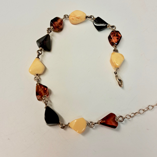 Click to view detail for HWG-2331 Bracelet, Lemon Yellow, Rum Nuggets $65